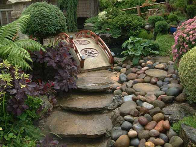 senderos para jardin piedras